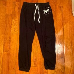 Aéropostale 2000s style Sweatpants in a Women’s Medium